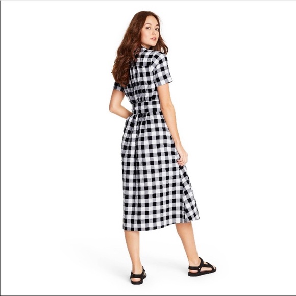 Lisa Marie Fernandez - Picture 4 of 10